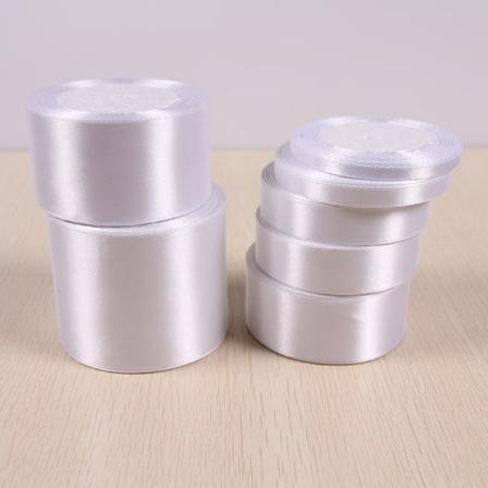 Valkoinen 25 jaardin silkkisatiininauha hääjuhlakoristelahja White 15mm