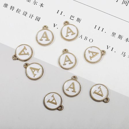 10 st metallemalj engelska bokstäver berlocker hängsmycke för gör-det-själv smycken halsband tillbehör armband