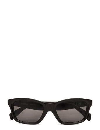 Weekday Bold Rectangular Sunglasses - Black - ONE SIZE