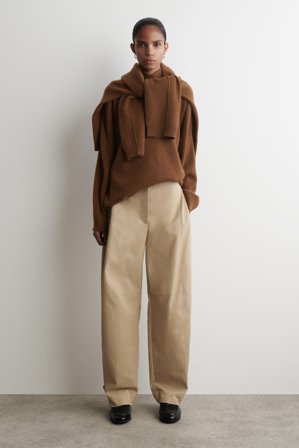 COS Femme Pantalon Barrel Workwear in Beige