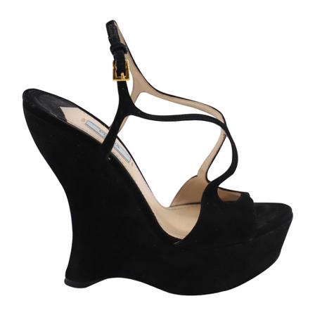 Prada Vintage, Pre-owned Cross Strap Peep Toe Wedge in Suede Zwart, Dames, Maat:37 EU