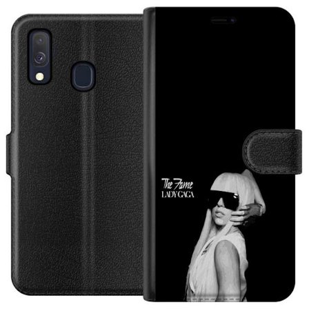 Yhteensopiva Lompakkokotelo Samsung Galaxy A40 Stranger Things juliste, jossa pyöräily siluetteja ja punainen salamamyrsky dramaattisessa retro -muodo