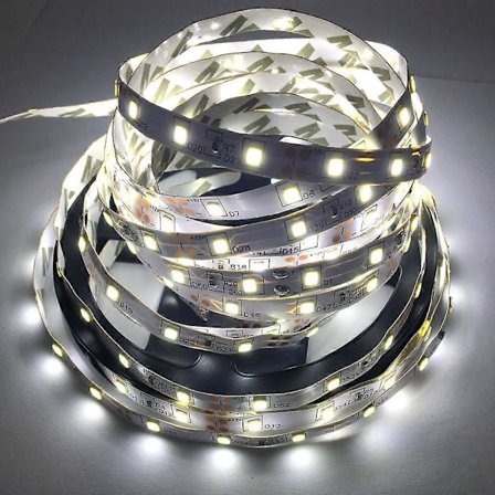 5M LED Strip Ljus Ej Vattentät DC 12V Vit Varmvit Blå Röd Grön Ribbon Tape Starkare 2835 Strip Hem Dekorativt Ljus (FMY)