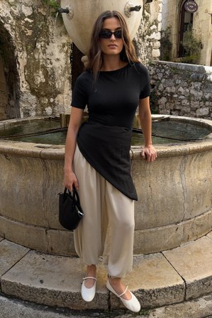 NA-KD Byxor med vida ben och hög midja - Byxor med hög midja - Beige - EU 34