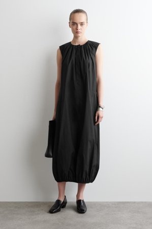 COS Midikleid Mit Bubble-Saum in Grün - Frauen