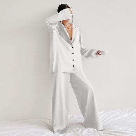 Oversized sateng silke nattøy Low Cut Sexy Pyjamas For Kvinner Single-breasted Langermer Bukser med brede ben Buksedresser CMK White L