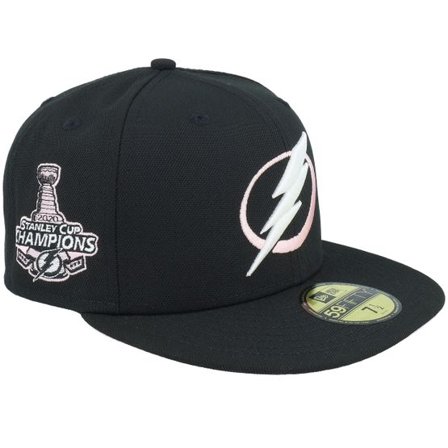 New Era - NHL Svart fitted Keps - Hatstore Exclusive x Tampa Bay Lightning Gongshow Stanley Cup Champions 20 59FIFTY Black/Pink Fitted @ Hatstore