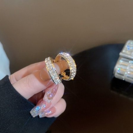 2 par lymfe hvide magnetiske øreringe med diamanter guld