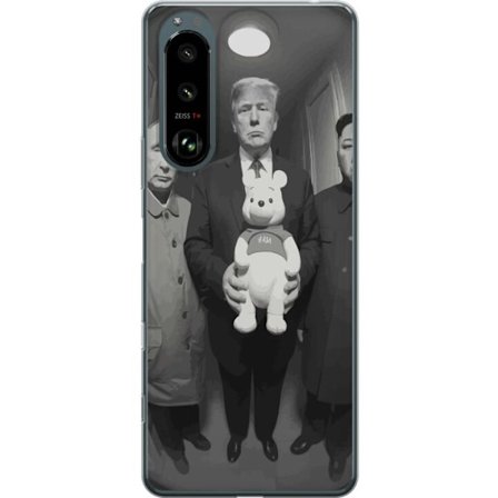 Yhteensopiva Puhelinkuori Sony Sony Xperia 5 III Mustavalkoinen taideteos surrealistisella poliittisella symboliikalla ja odottamattomalla kontrastill