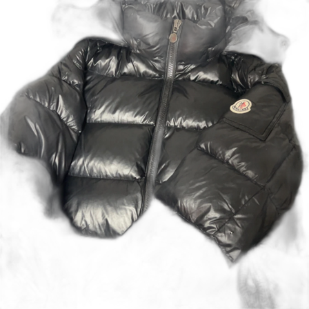 Svart Moncler pufferjacka med huva