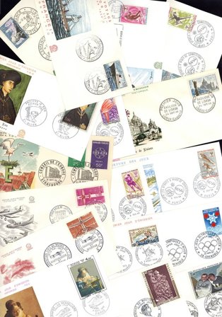 Frankrig - 100 forskellige førstedagskuverter - FDC