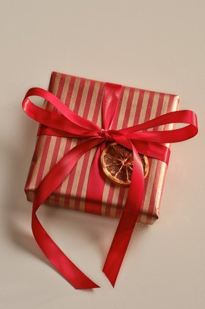 Jotex - Face Bånd Rød - DOUBLE - Kjøp Gavepapir & gavebånd hos Jotex