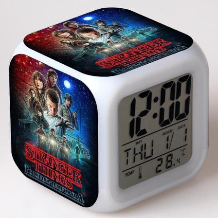 Stranger Things färgglada digital väckarklocka-stil E