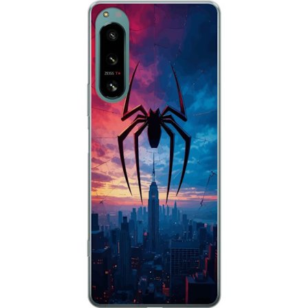 Yhteensopiva Puhelinkuori Sony Sony Xperia 5 IV Tyylikäs hämähäkki kaupungin horisontin yläpuolella dramaattisessa auringonlaskussa, graafinen fa