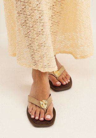 Steve Madden - Meira Suede Sandal - 295 Sand Suede