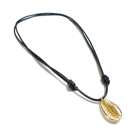 Halsband med snäcka