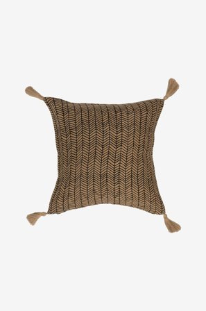 Gustav Ovland - Putetrekk Arrow - Svart - Pynteputer & putetrekk - 50X50 - Fra Homeroom