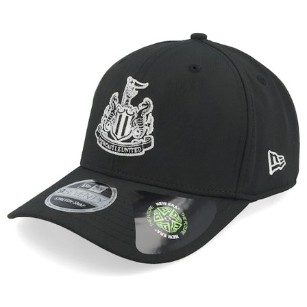 New Era - Football Svart adjustable Caps - Newcastle United Recycled 9SEVENTY Black Adjustable @ Hatstore
