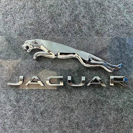 3D METALLINEN auton etukannen tunnus takaluukun merkkitarra takaluukun koristelu sopii Jaguar XE XF XJ F-Pace F-Type X-Type S-Type[D]
