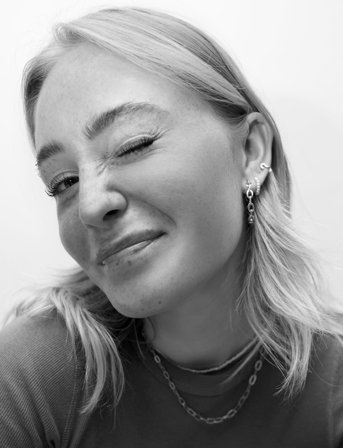 Jane Koenig Row Pearl Twist Earring - Silver - ONE SIZE