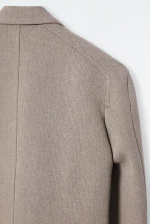 COS Women's Blazer Oversize De Hombros Exagerados in Beige