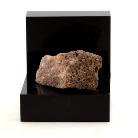 Kivet ja mineraalit. Ortokvartsiitti. 20,56 senttiä. Estrie, Quebec, Kanada.