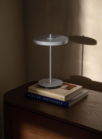 Asteria Move Monochrome oppladbar bordlampe - pale blue