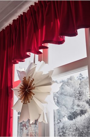 Jotex - Gardinkappe i Fløyel Mørk rød - SAVANNAH - Kjøp Gardinkapper hos Jotex