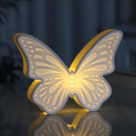 Perhosyövalo, keraaminen pöytälamppu, taide-esineen koriste-yövalo, joululahjat lapsille, sopii makuuhuoneisiin (Butterfly-White)