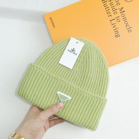 Varm vinterstrikke lue Høst- og vinterlue Omvendt trekant Motemerke Uformelt ørebeskyttelse Unisex Light green M