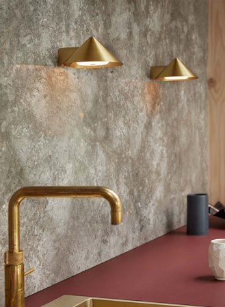 Grasp oppladbar vegglampe - messing