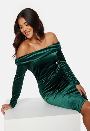 BUBBLEROOM Sofielle Velvet Dress Dark green Klær