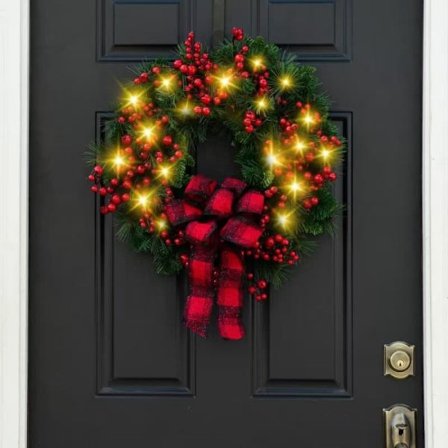 Klassisk julekrans 40 cm – kunstig juledekorasjon med bær og sløyfe – perfekt julepynt