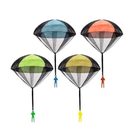4 kpl. leluparachuteja Ulkoilma lentolelut