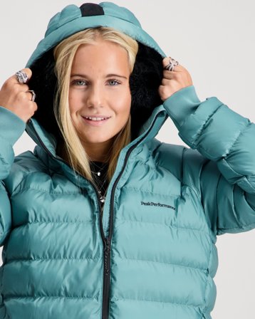 Peak Performance Jr Tomic Insulated Hood Jacket Blå Jakker Pige - Kids Brand Store