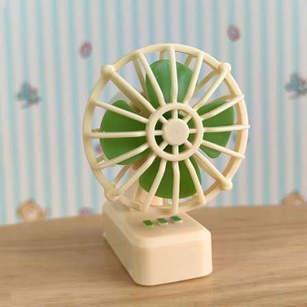 Miniatyyri sähkötuuletin nukkekodin kalusteet BEIGE