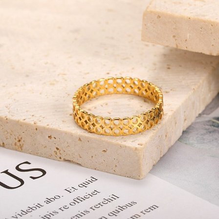 Rostfritt stål Guld Färg Ringar För Kvinnor Män Minimalism Smycken Söta Enkla Hjärt Ringar Bröllopspresenter Gratis Frakt