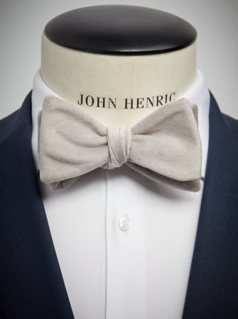 John Henric Men's Silberne Samtfliege Size Self-tied