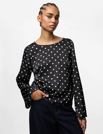 Pieces Pcjytta Ls Satin Top Wvn D2D - Black - L