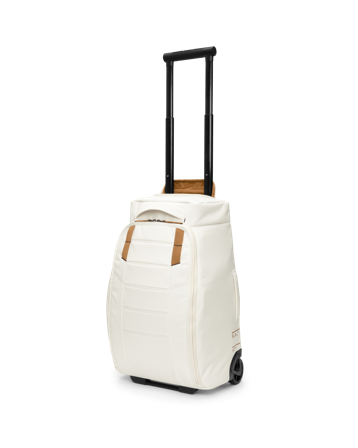 Db - Hugger Roller Bag Carry-On 40L Oatmilk