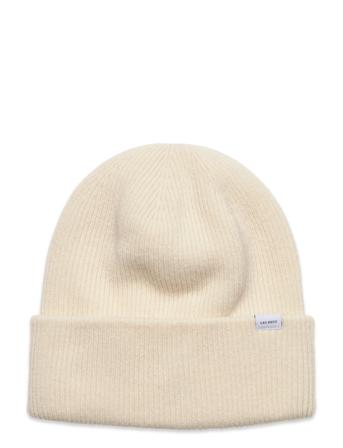 Wayne Recycled Wool Beanie Accessories Headwear Beanies Creme Les Deux