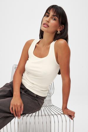 NA-KD Scoop Neck Ribbed Tank - Ärmlösa toppar - OffVit - XS (EU 32)