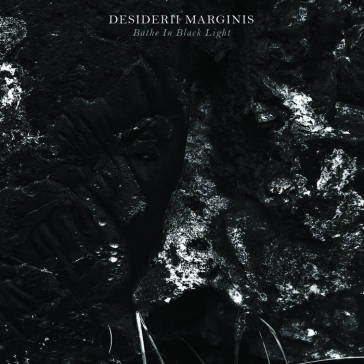 Bathe in black Desiderii Marginis