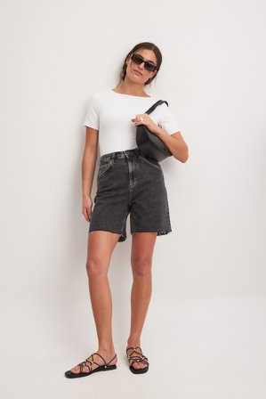 NA-KD High Waist Raw Hem Denim Shorts - Sommertøj - Grå - EU 32