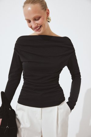 KatarinaKrebsXNaKd Långärmad draperad topp i jersey - Långärmade t-shirts - Svart - XS