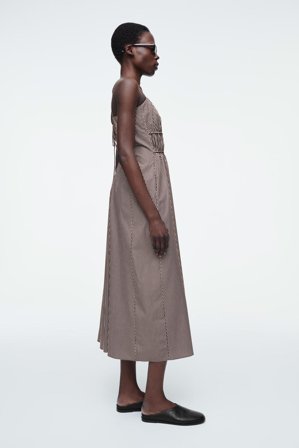 COS Women's Abito Midi A Righe Arricciato In Vita in Marrone