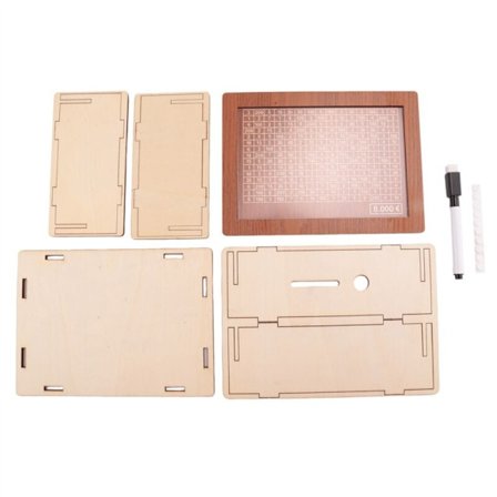 Puinen säästölipas, Retro-säästölipas, Säästölipas merkillä, Säästölipas, Uudelleenkäytettävä säästölipas, 8000 €