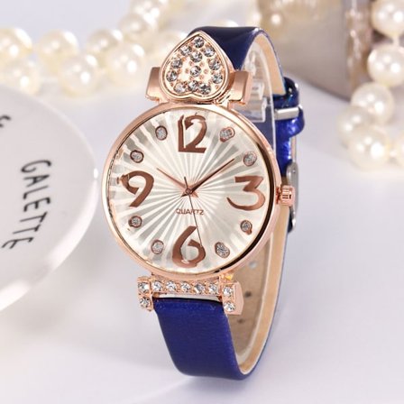 Kvinnor Casual Quartz Watches Mode Rhinestone Watches Rund Urtavla Läderrem Damklockor
