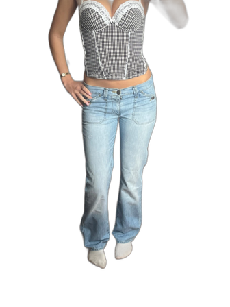 Ljusblå bootcut jeans vintage lågmidjade