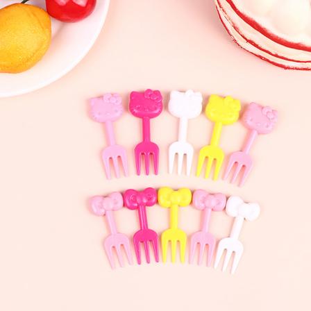 10 kpl Mini Kawaii Eläin Piirretty Haarukka Hedelmä Lapset Kakku Jälkiruoka 3.8*1.6cm